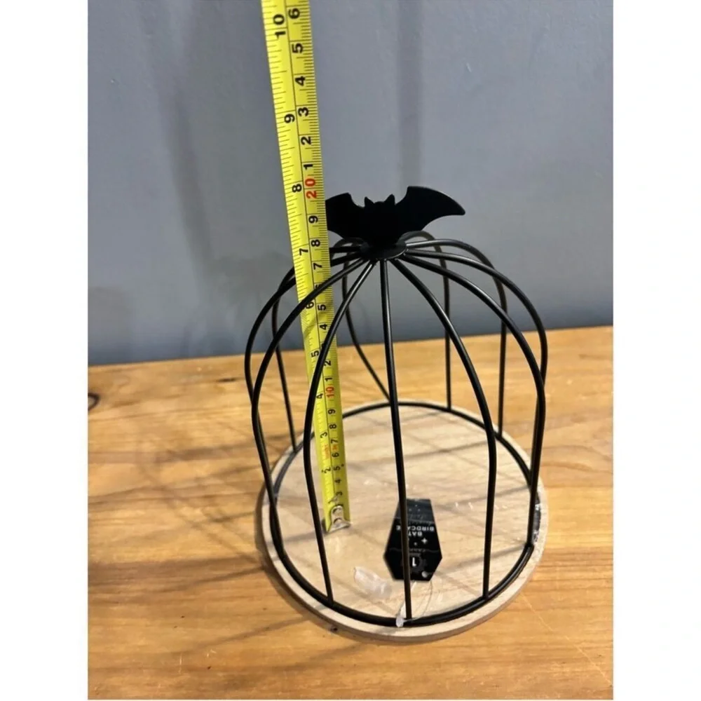 Target bull’s-eye bat cage/birdcage Halloween decor